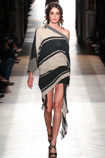 Look 43
